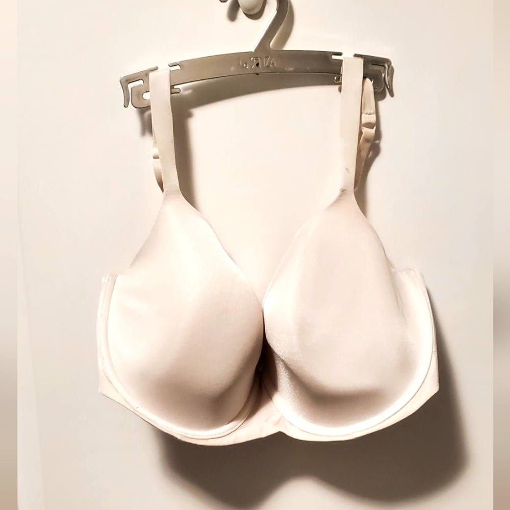 2/$36 36DDD white classic LA SENZA so free bra